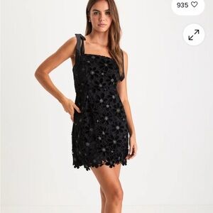 Lulus Chic Expression Black Velvet Floral Lace Tie Strap Mini Dress Size Large